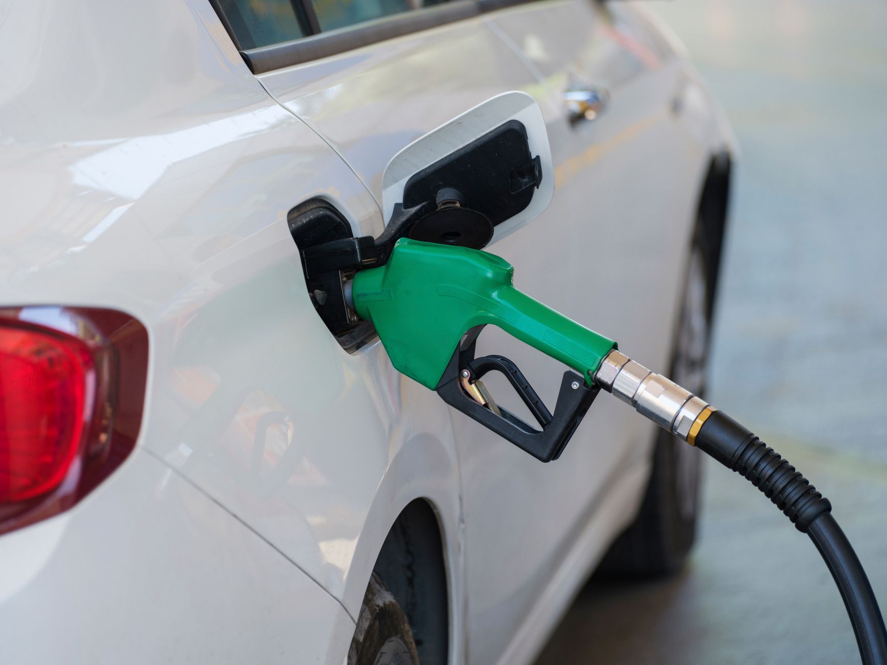 Yakıt Türleri: Benzin, Dizel, LPG ve Hibrit Karşılaştırması