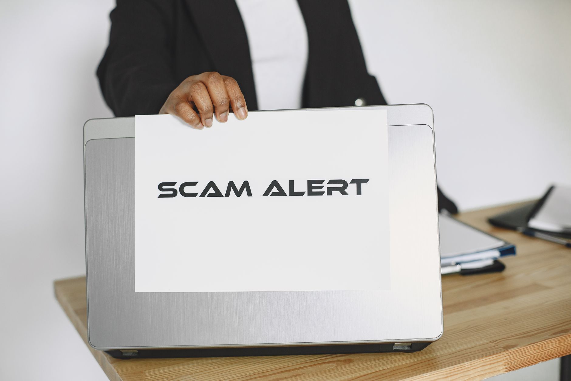 Oltalama (Phishing) E-postalarını Tanımanın 8 İşareti